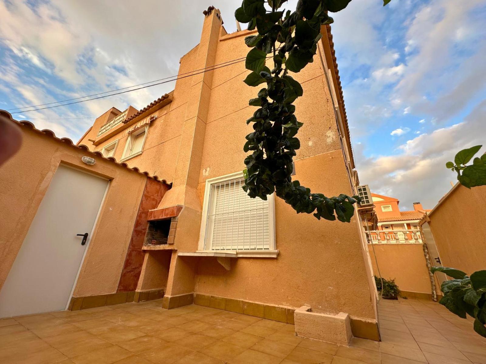 Chalet En La Mata A 50 Metros De La Playa Torrevieja Eksteriør bilde